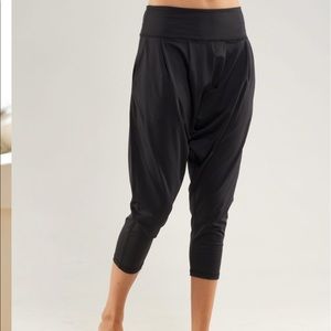 Lululemon Harem Crop